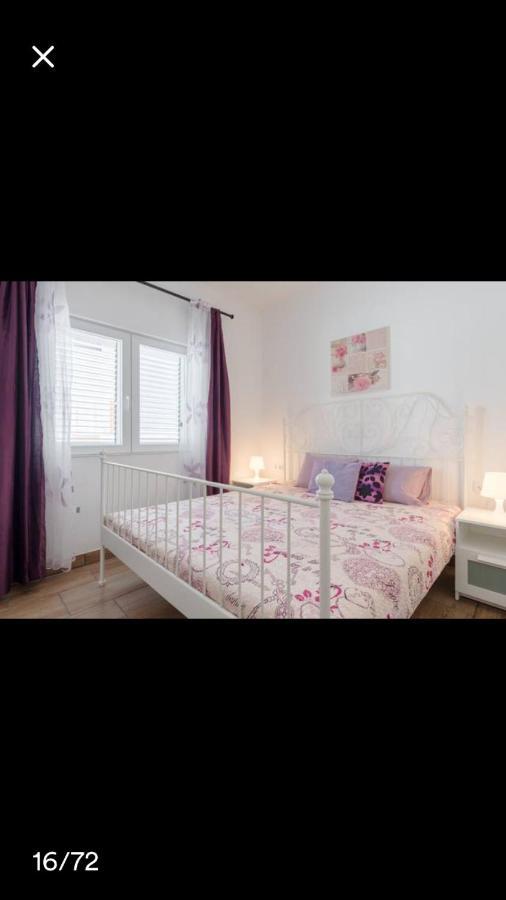 Studio Apartmant Leona With Parking Place 斯普利特 外观 照片