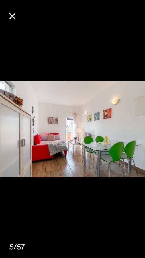 Studio Apartmant Leona With Parking Place 斯普利特 外观 照片